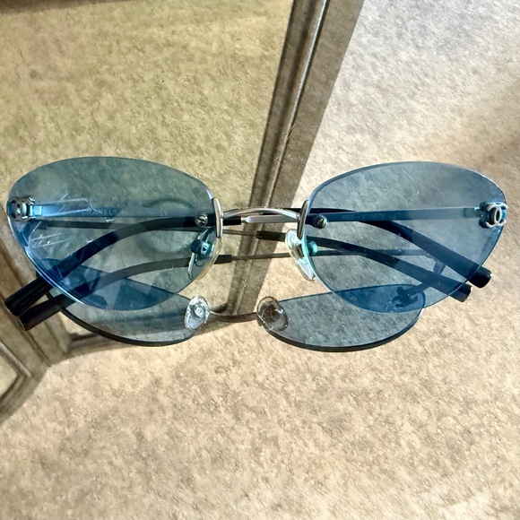 Chanel 4003 Vintage Rimless Sunglasses, Translucent Blue Lenses, Y2K Style - Picture 1 of 9